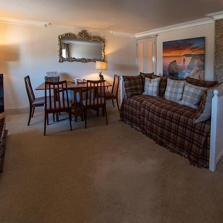 3, The Dolphin, 49 Quay Street - Stunning Apartment - Quintessential - Quay Views - Sleeps 2-4 People Newport  Exteriör bild